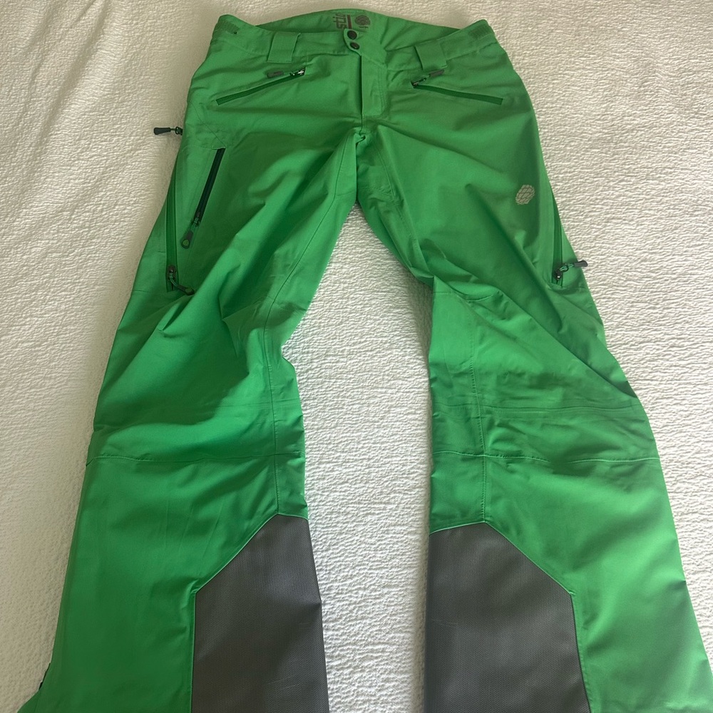 Stio Women's Vibrant Green Ski Pants